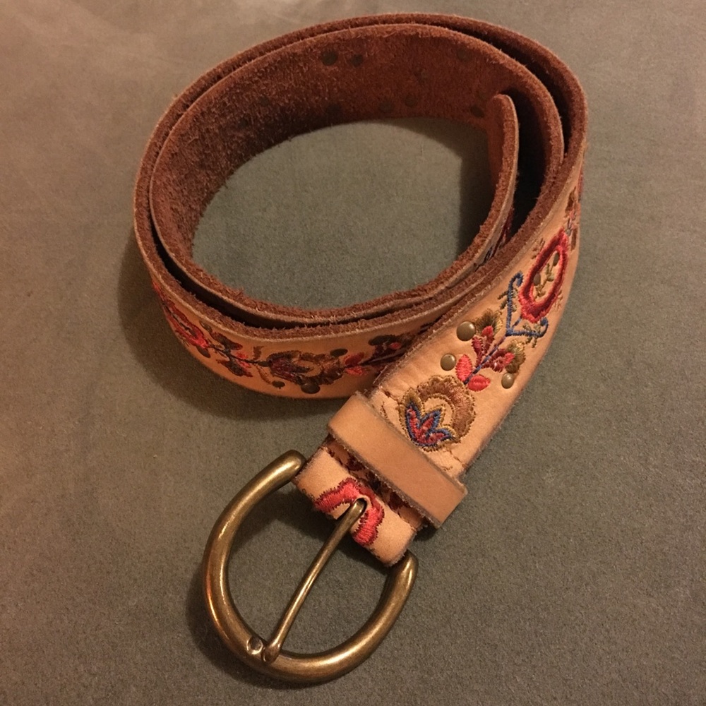NWOT Lucky Brand Leather Belt (S)